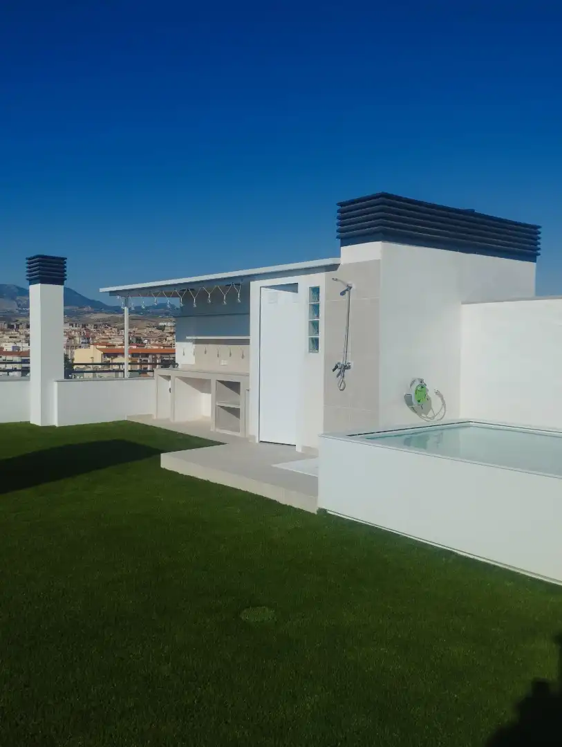Terrace of Attic for rent in Granada  with Air Conditioner, Heating and Storage room