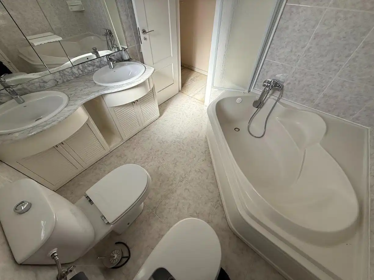 Baño de Piso en venta en Mislata con Aire acondicionado, Calefacción y Balcón