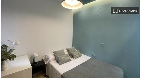 Photo 3 of Room in Parque María Luisa -Giralda Sur, Sevilla Capital