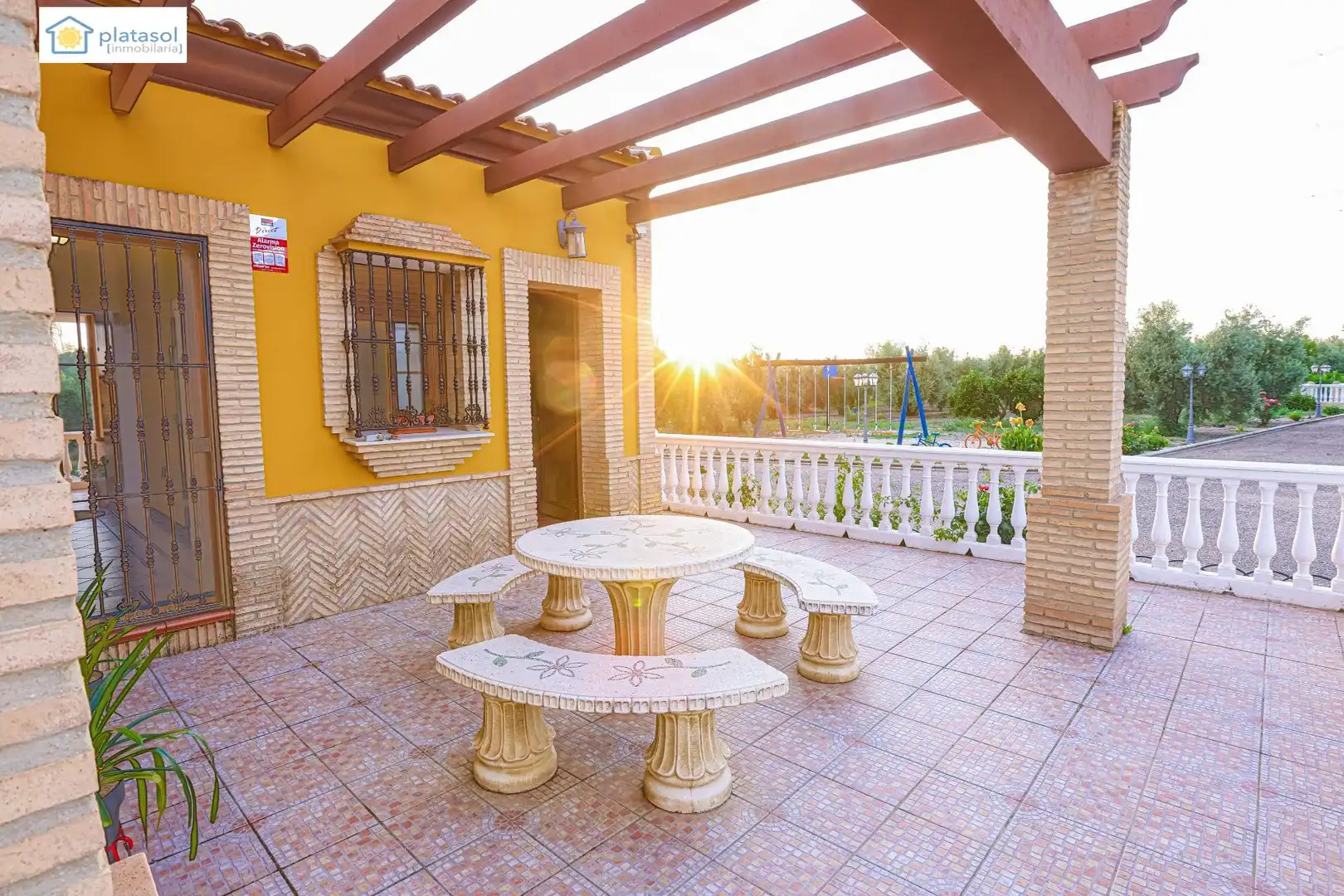 Terraza de Finca rústica en venta en Chucena con Aire acondicionado, Calefacción y Jardín privado