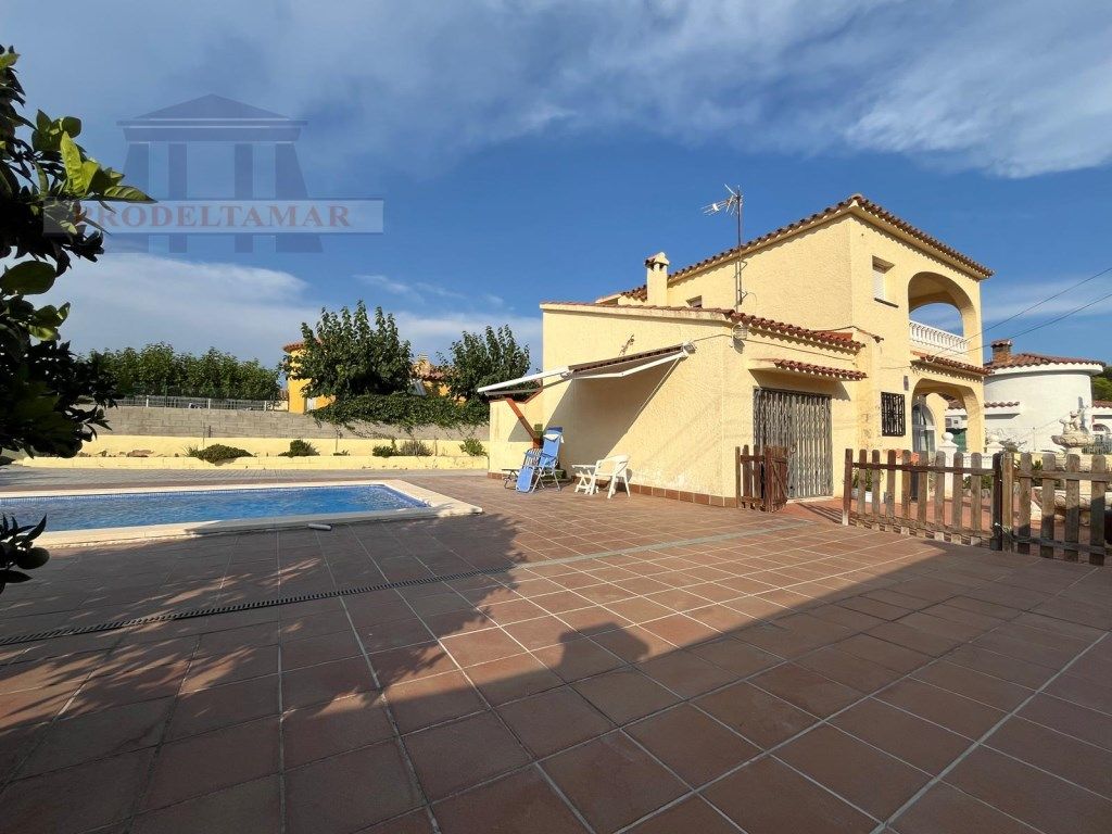 Vista exterior de Casa o chalet en venta en Mont-roig del Camp