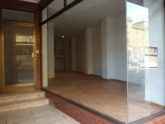 Business premises for sale in Casco Antiguo, imagen 3
