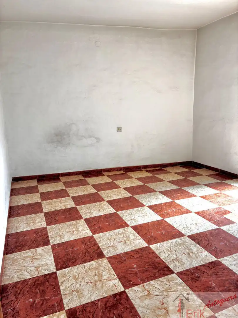Detached homes for sale in Antequera  with Terrace, Storage room and Balcony