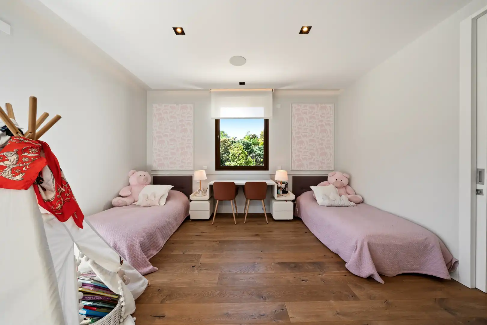 Habitación de Casa o chalet en venta en Las Rozas de Madrid con Aire acondicionado, Calefacción y Jardín privado