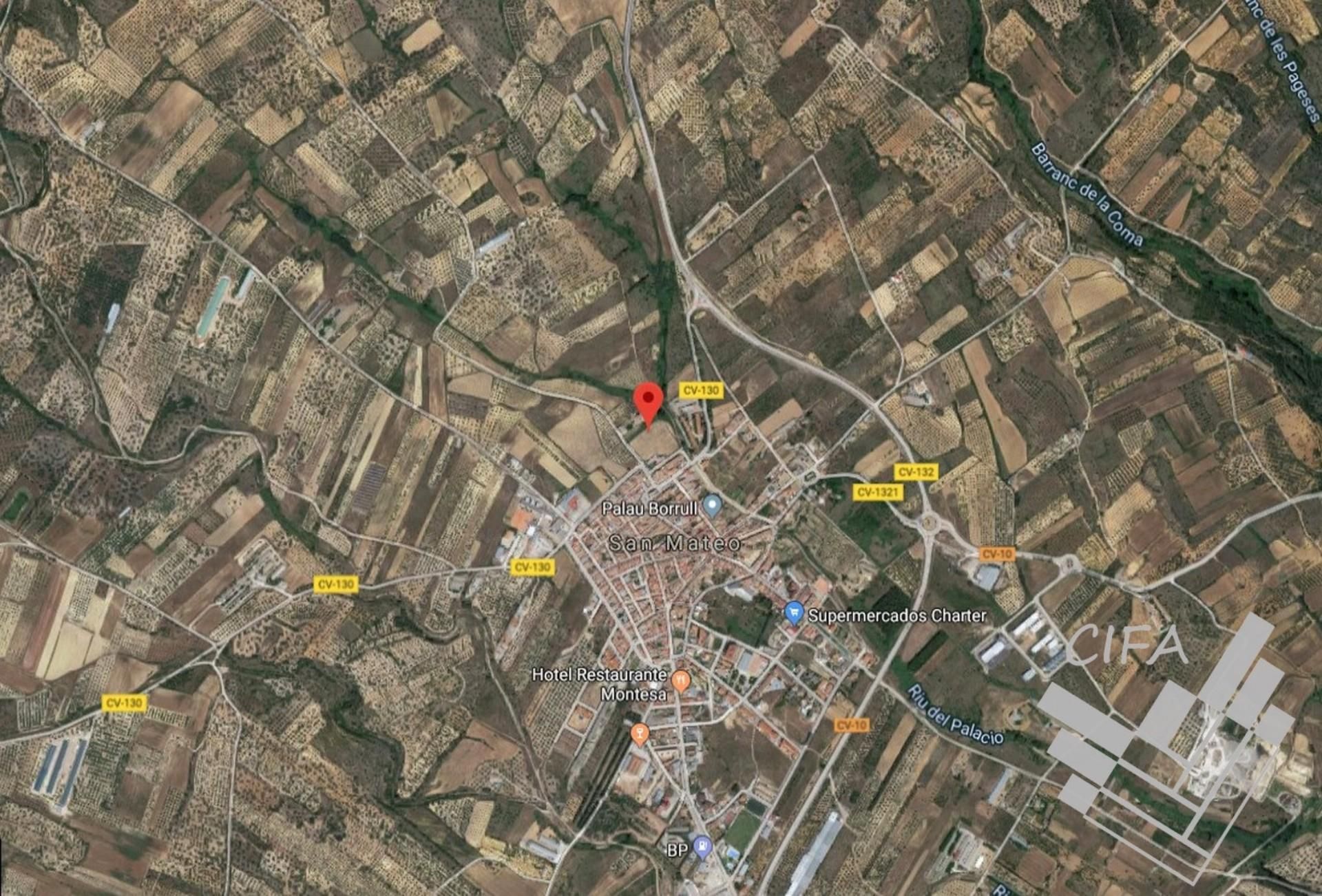 Exterior view of Industrial buildings for sale in Sant Mateu