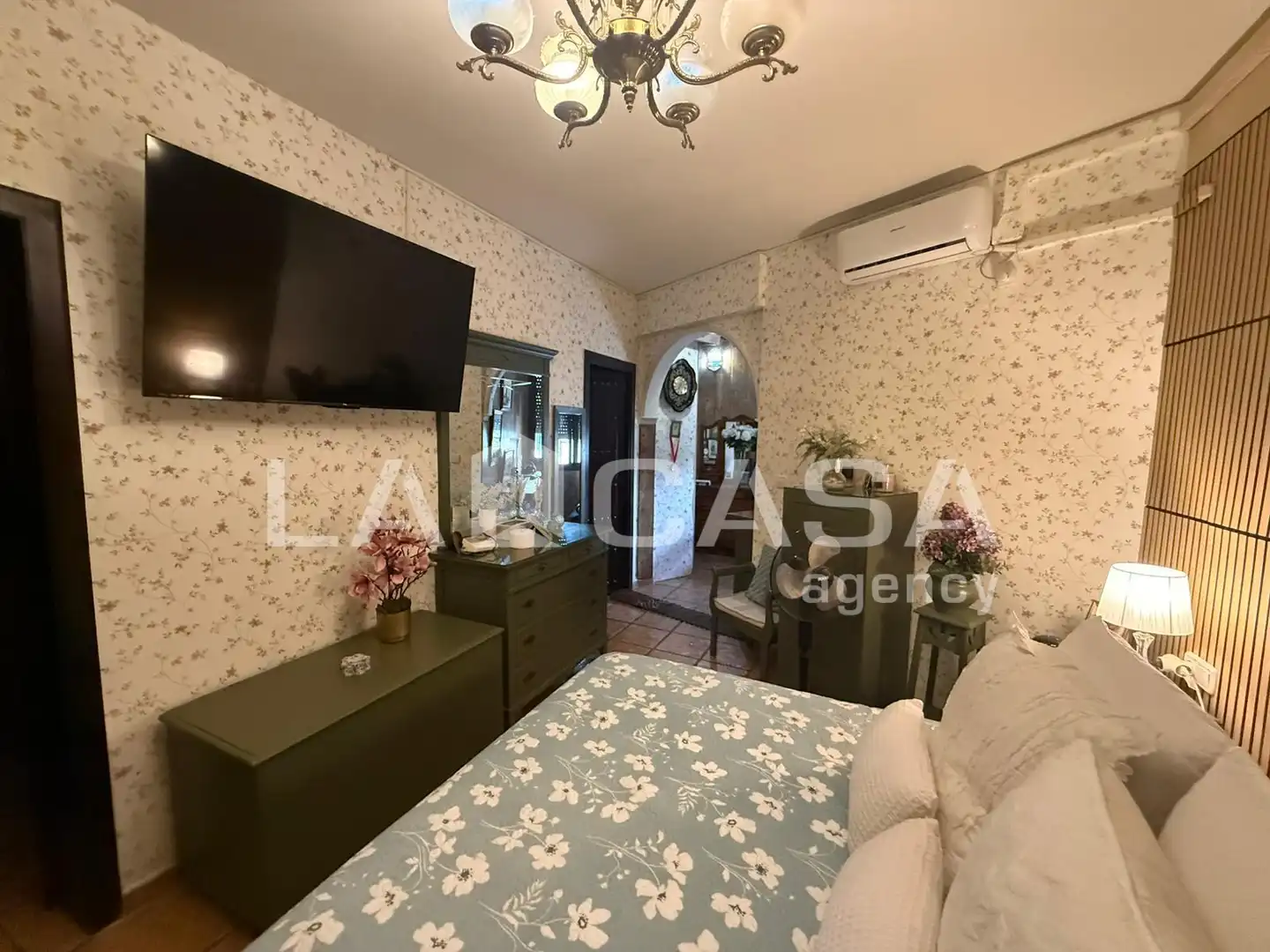 Chalet con piscina en venta en Cerros de Montequinto, imagen 10