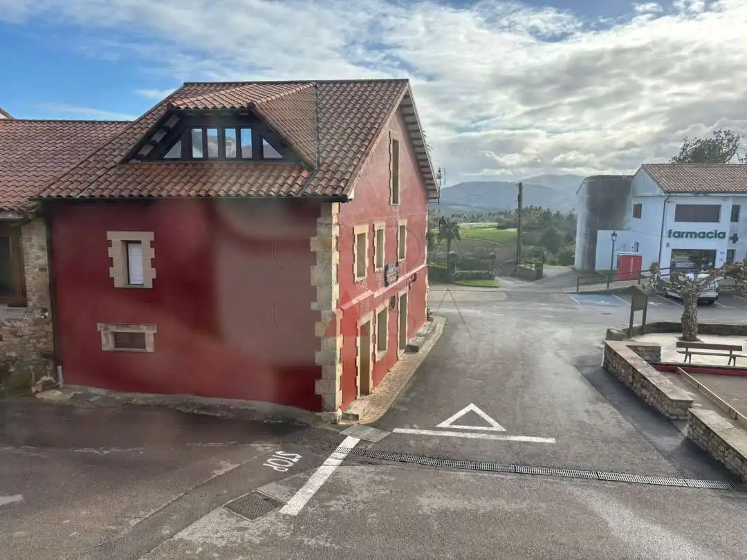 Vista exterior de Casa o chalet en venta en Udías