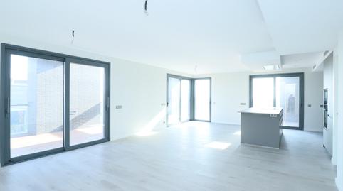 Foto 2 de Àtic en venda a Finestrelles, Barcelona