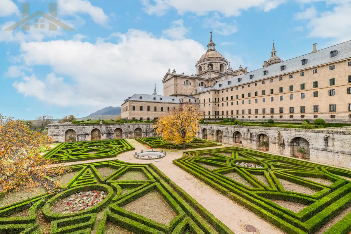 Jardí de Pis en venda en El Escorial amb Aire condicionat, Calefacció i Parquet