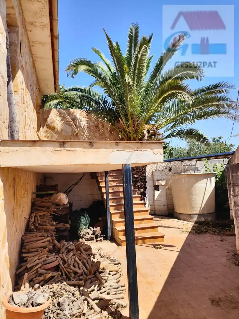 Casa adosada en venda en Corral de Almaguer amb Jardí privat, Parquet i Terrassa