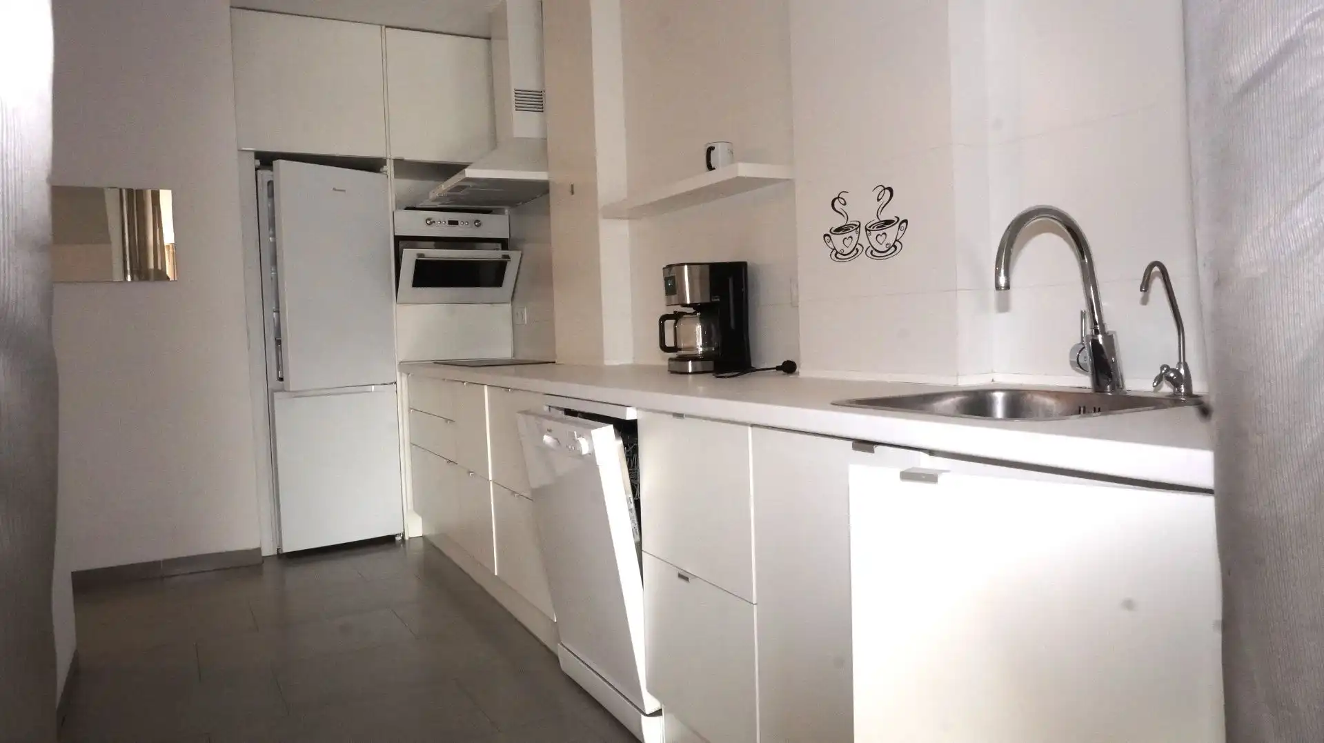 Cuina de Àtic de lloguer en Motril amb Aire condicionat, Terrassa i Moblat