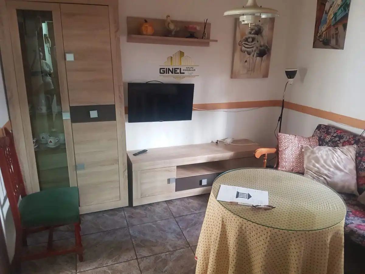 Wohnzimmer von Wohnungen zur Miete in Jaén mit Klimaanlage, Heizung und Möbliert