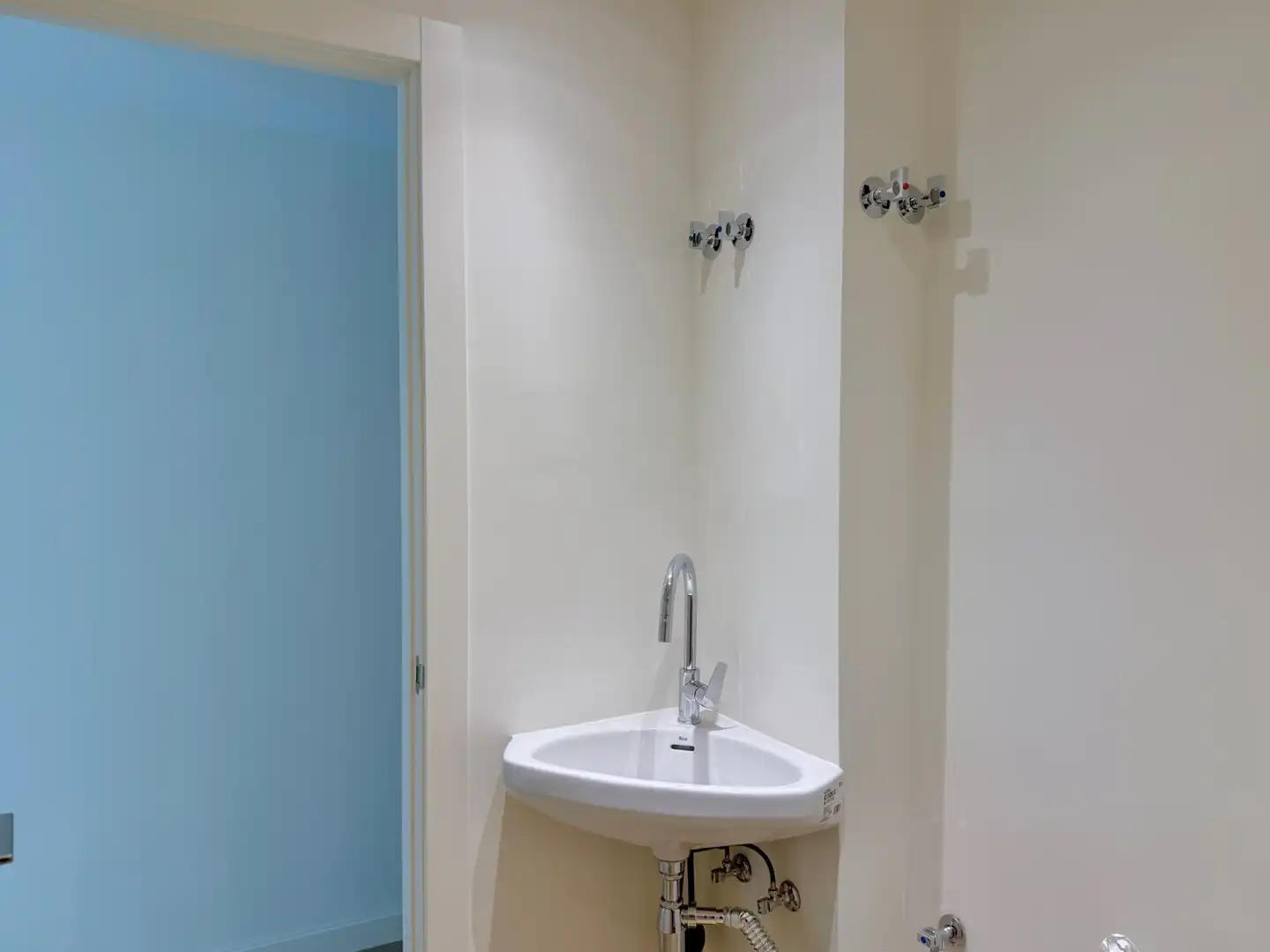 Baño de Piso de alquiler en Sabadell con Aire acondicionado, Calefacción y Jardín privado