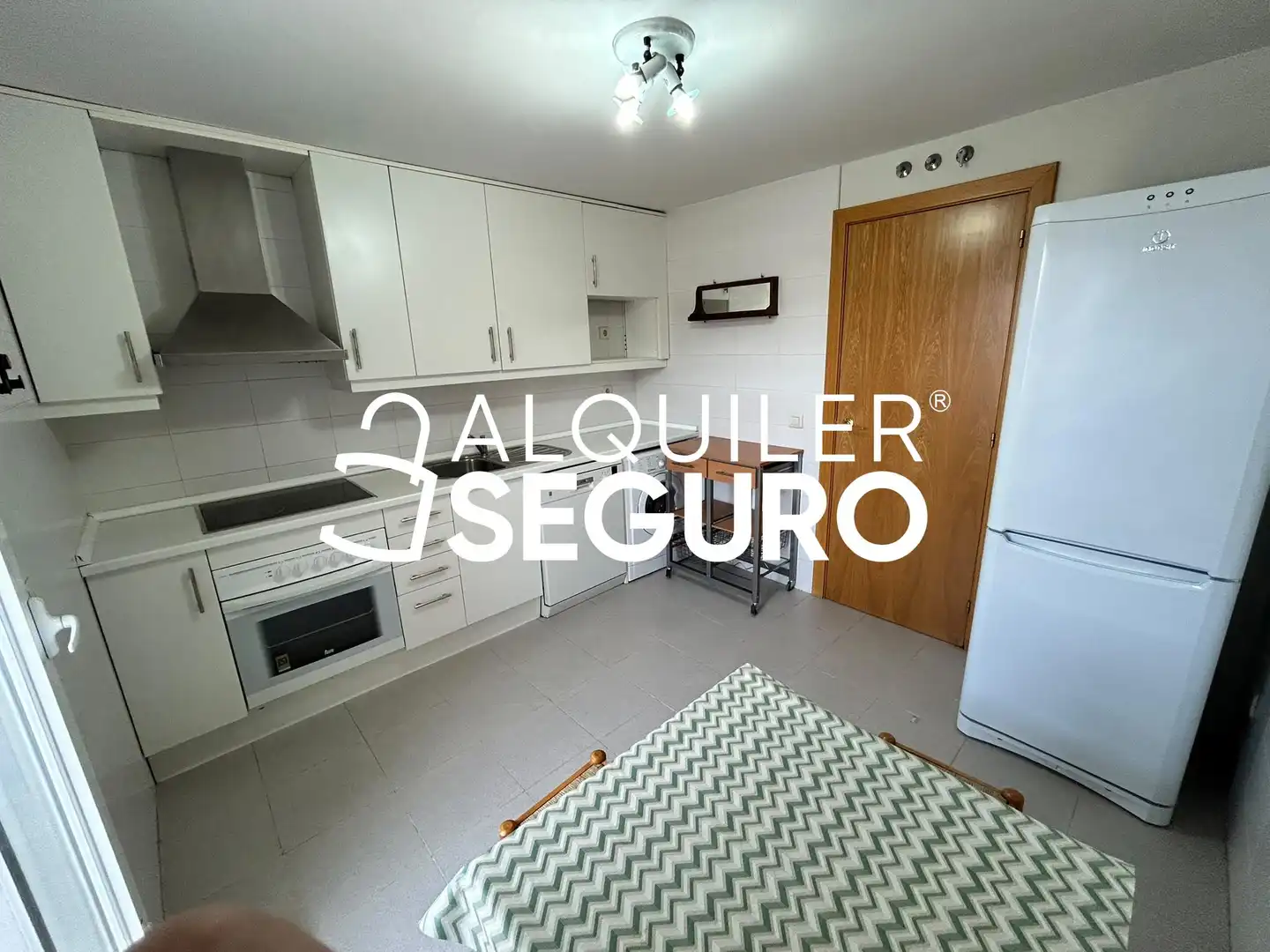 Cuina de Pis de lloguer en Rivas-Vaciamadrid amb Aire condicionat, Calefacció i Traster