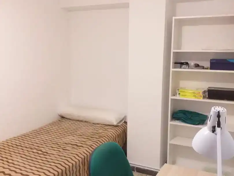 Schlafzimmer von Wohnung zur Miete in  Huesca Capital mit Balkon