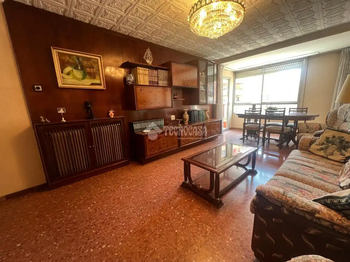 Sala de estar de Piso en venta en Zaragoza con Calefacción y Terraza