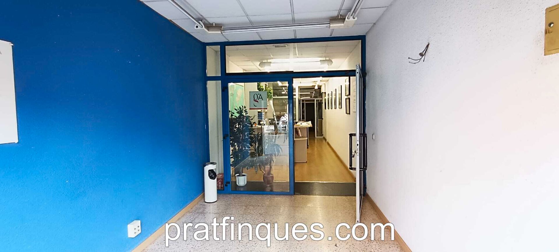 Local en venta en El Prat de Llobregat con Aire acondicionado, Calefacción y Parquet