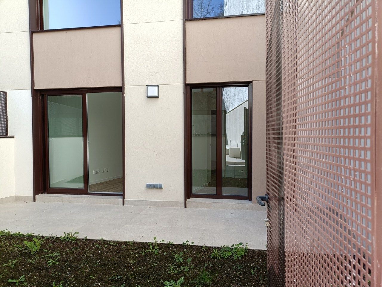 Vista exterior de Dúplex de lloguer en  Madrid Capital amb Aire condicionat, Terrassa i Forn