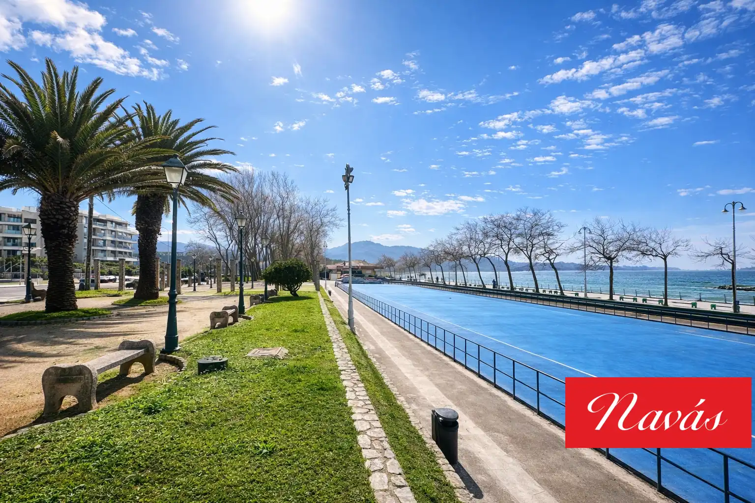 Vista exterior de Casa o xalet en venda en Vigo  amb Calefacció, Jardí privat i Terrassa