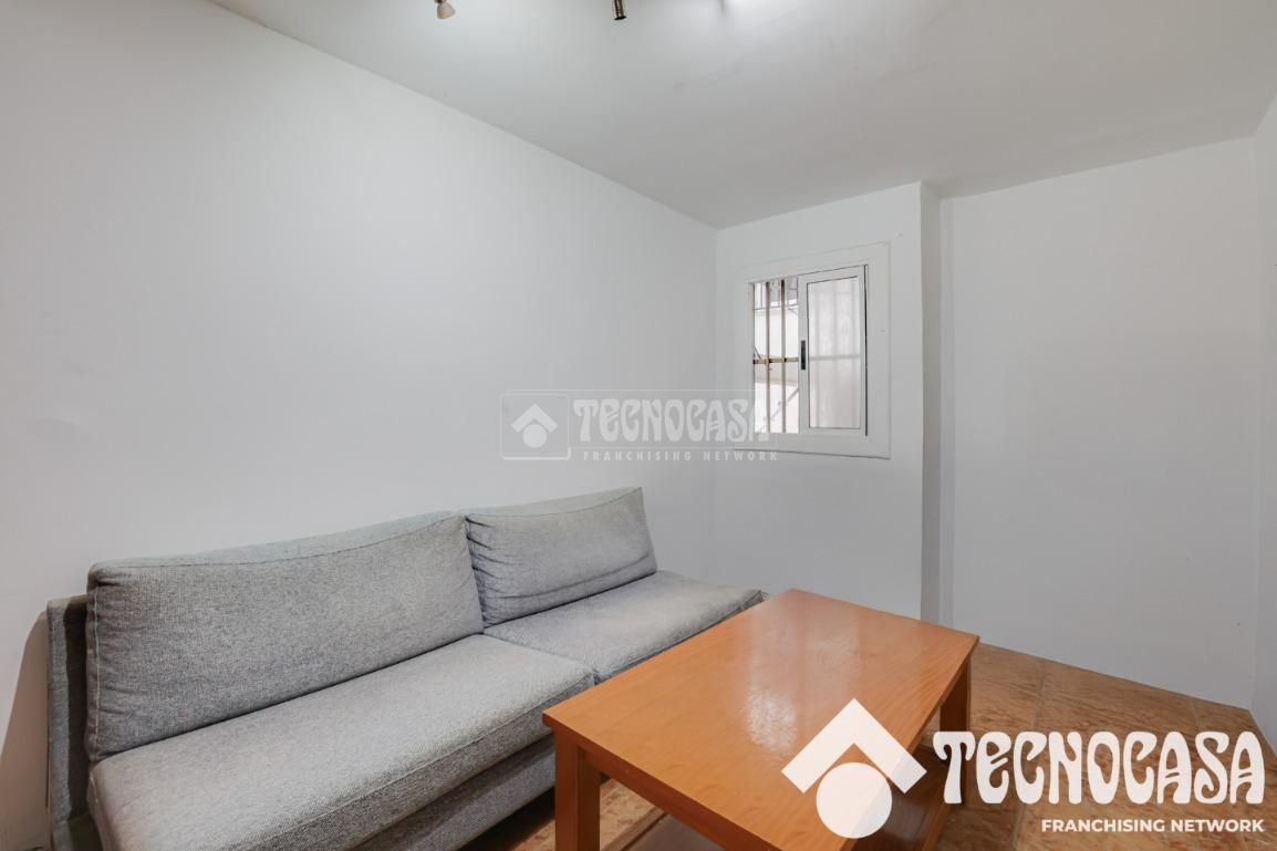 Living room of Flat for sale in Badalona