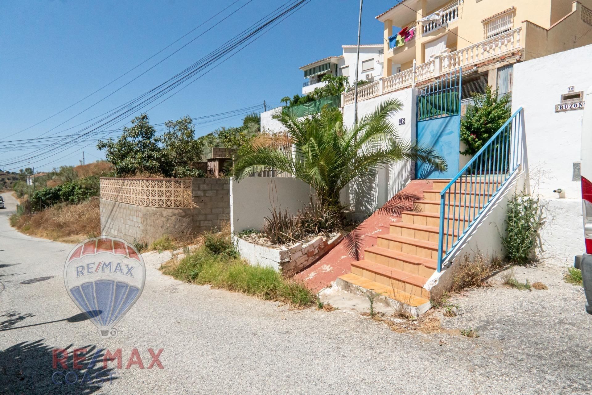 Vista exterior de Casa o xalet en venda en Rincón de la Victoria amb Aire condicionat i Jardí privat