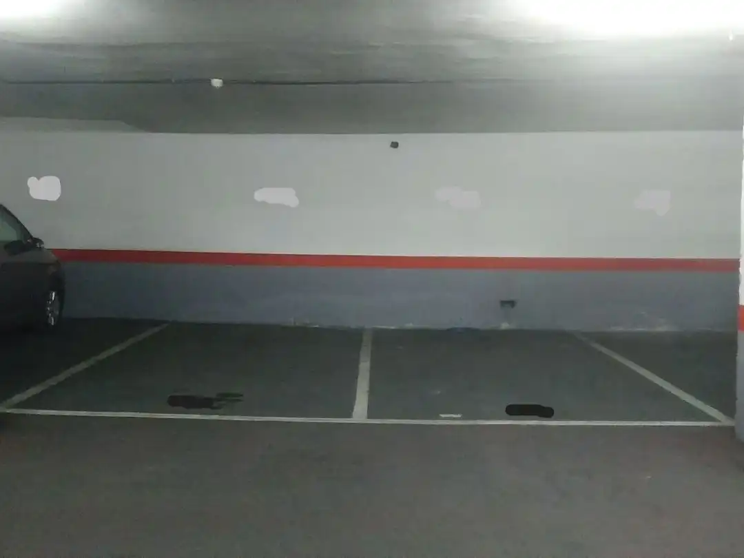 Parkplatz von Garage zur Miete in Madrid