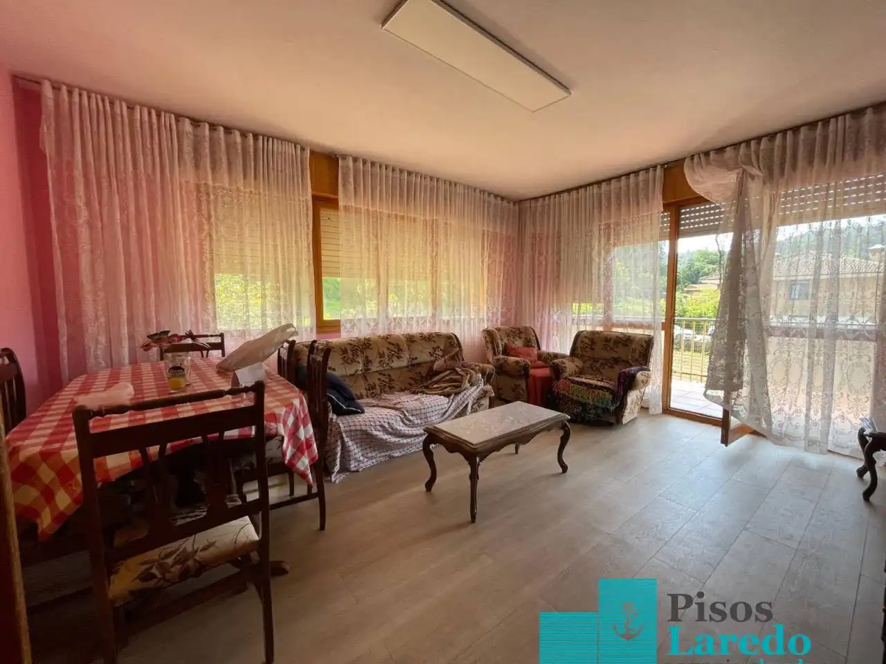 Sala de estar de Casa o chalet en venta en Ampuero con Jardín privado, Parquet y Terraza