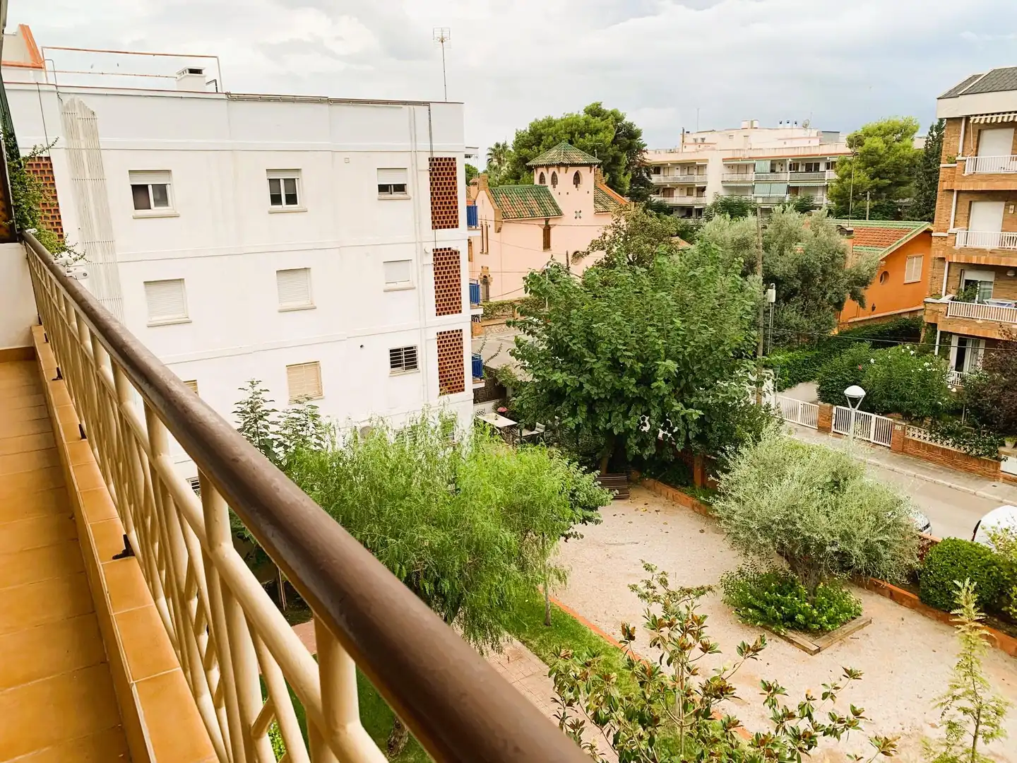 Außenansicht von Dachboden zum Verkauf in Vilanova i la Geltrú mit Klimaanlage, Heizung und Privatgarten