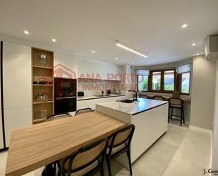 Kitchen of Single-family semi-detached to rent in O Grove    with Terrace and Balcony