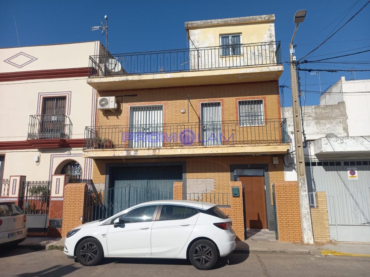 Vista exterior de Casa o xalet en venda en  Sevilla Capital