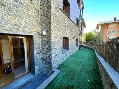 Terraza de Planta baja en venta en Ordino con Calefacción, Parquet y Terraza