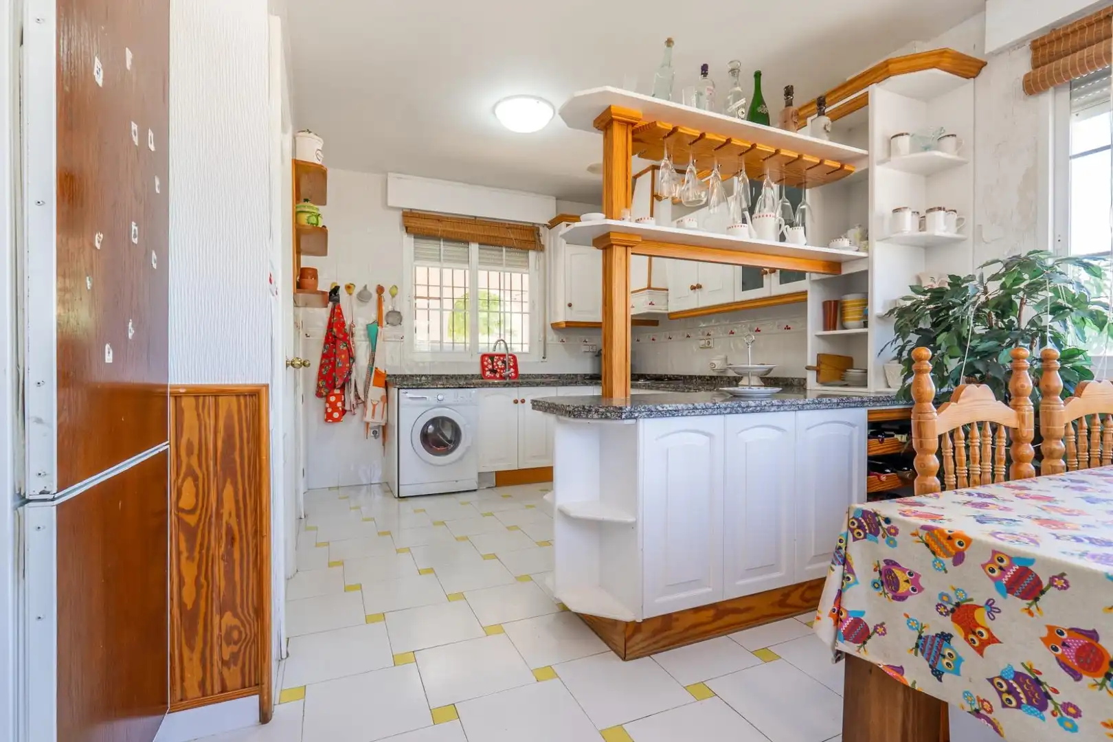 Cocina de Casa o chalet en venta en Valdepeñas de Jaén con Aire acondicionado, Calefacción y Jardín privado