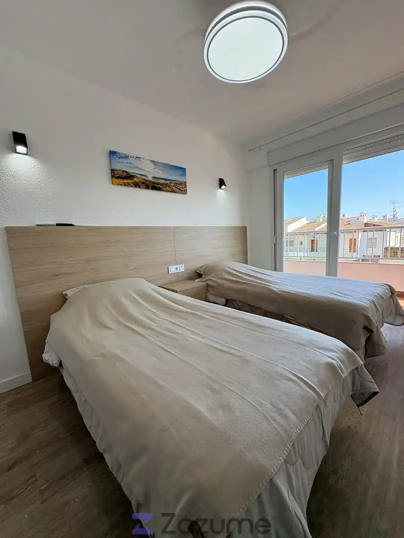 Bedroom of Flat for rent in Torrevieja  with Air Conditioner, Terrace and Swimming Pool