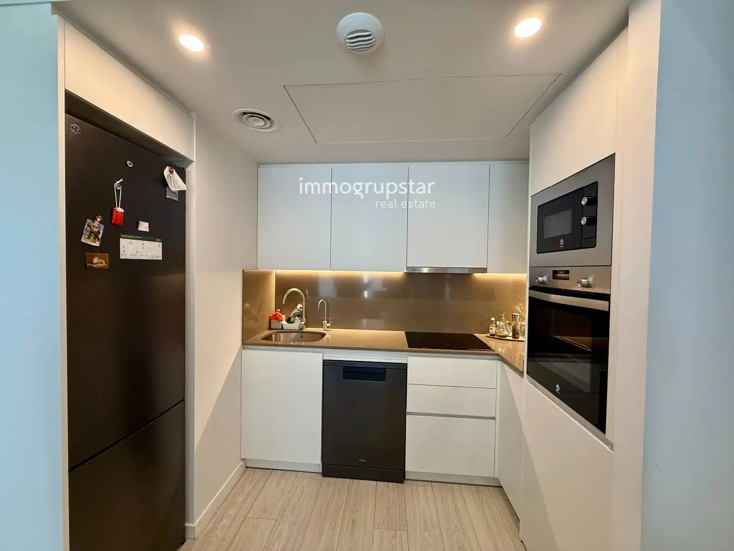 Attic for sale in Santiago, 22, Eixample Sud – Migdia