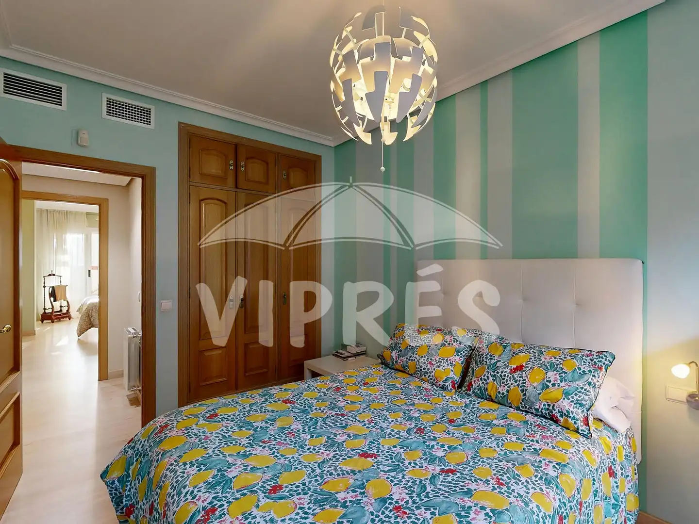 Schlafzimmer von Wohnung zum Verkauf in Cáceres mit Abstellraum, Schwimmbad und Gemeinschaftspool