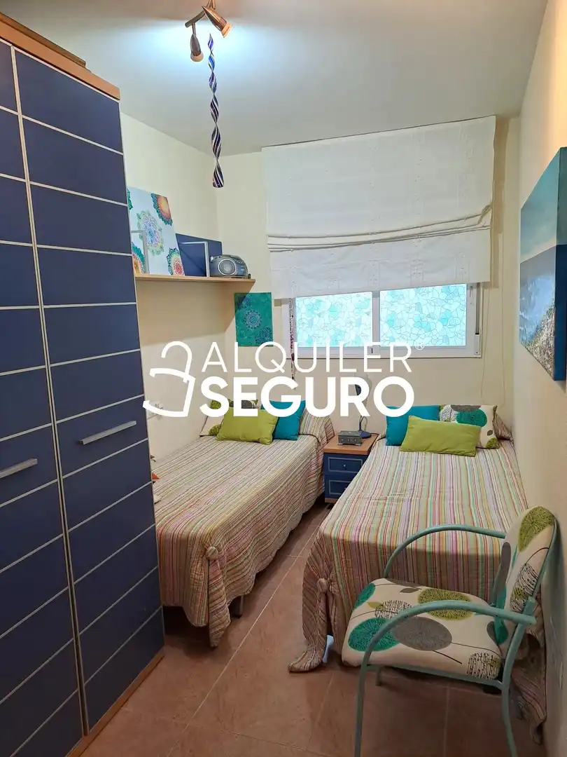 Habitación de Piso de alquiler en Nules con Aire acondicionado, Terraza y Piscina