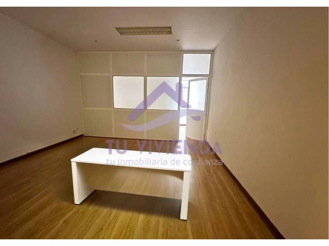 Oficina en Alquiler en Menéndez Pelayo en Centro