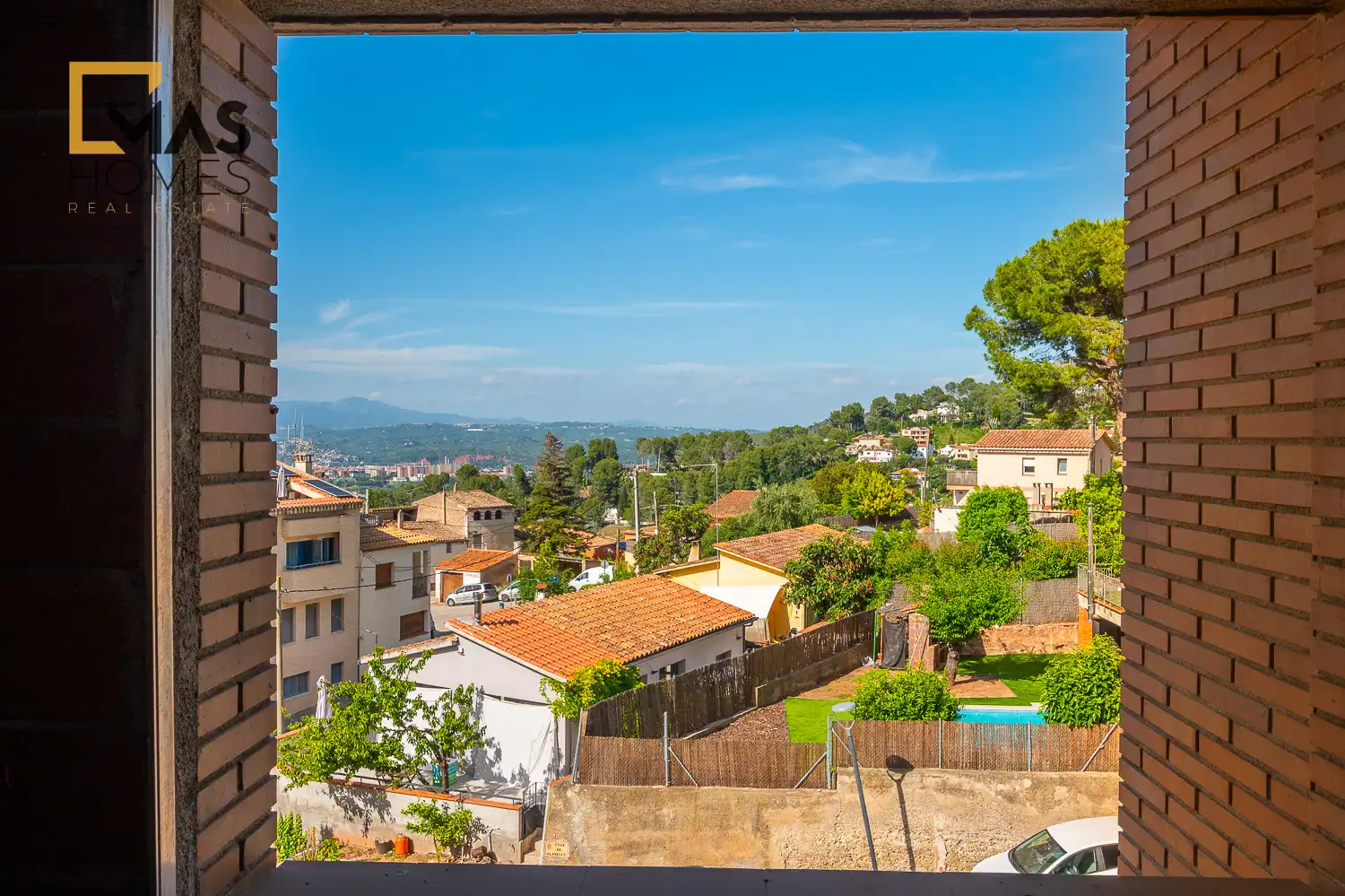 Casa adosada en venda a Ptge de Planella, Castellví de Rosanes
