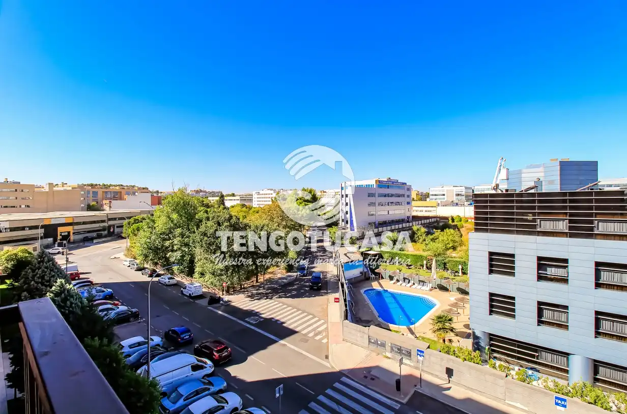 Piso en venta en Calle de Belfast, Rejas