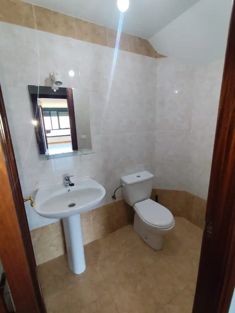 Einfamilien-Reihenhaus zur Miete in Calle Juan Bautista de Toledo, Tejares - Chamberí - Alcades