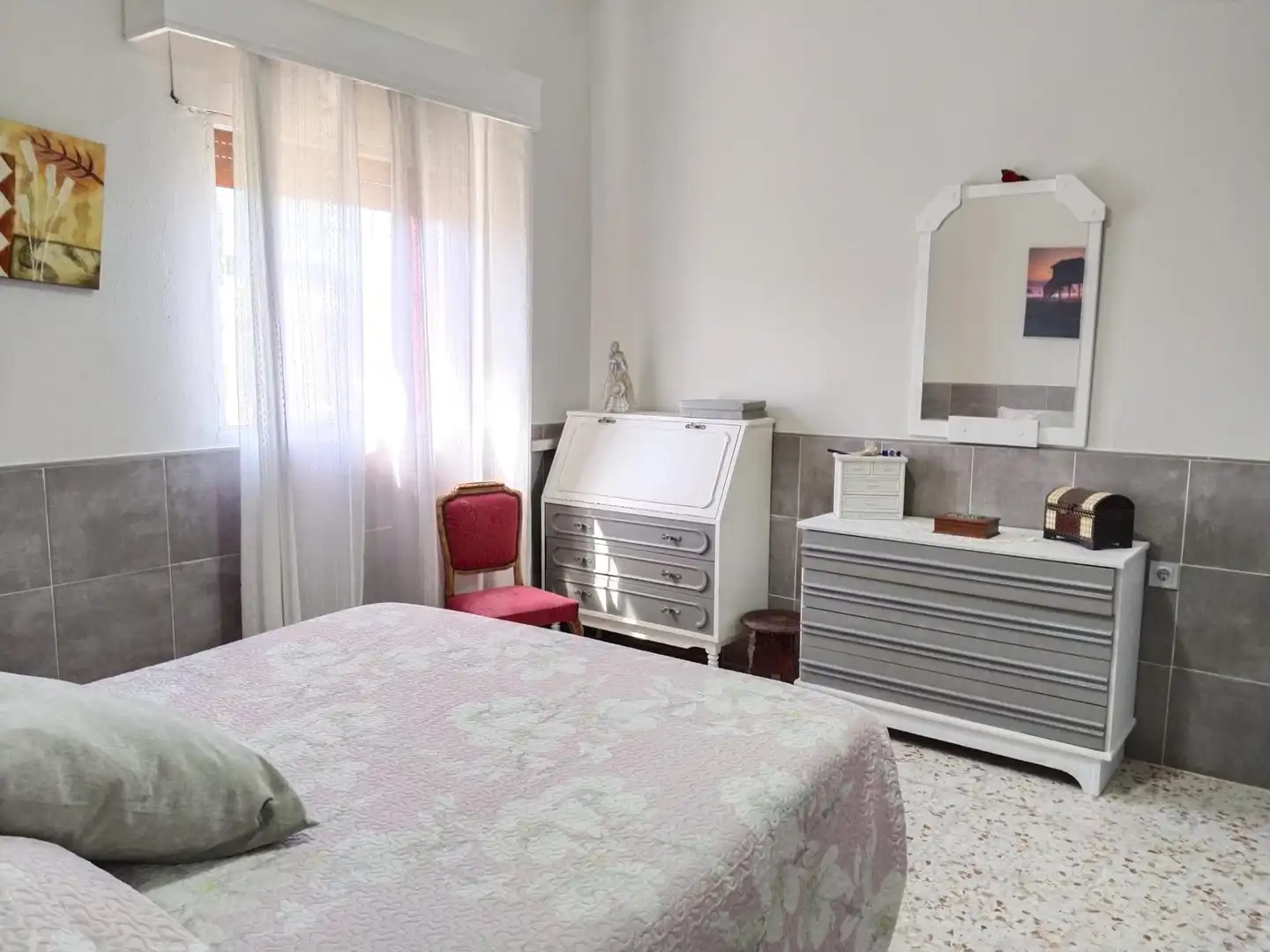 Dormitori de Finca rústica en venda en Chipiona amb Aire condicionat, Jardí privat i Terrassa