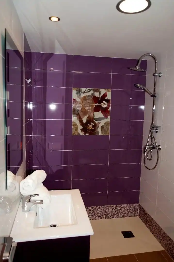 Baño de Casa adosada de alquiler en Almuñécar con Aire acondicionado, Calefacción y Terraza