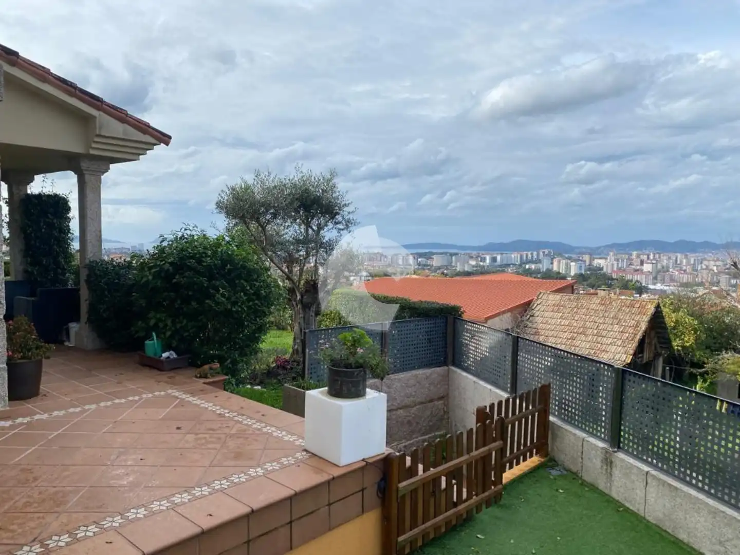 Terraza de Casa o chalet en venta en Vigo  con Jardín privado