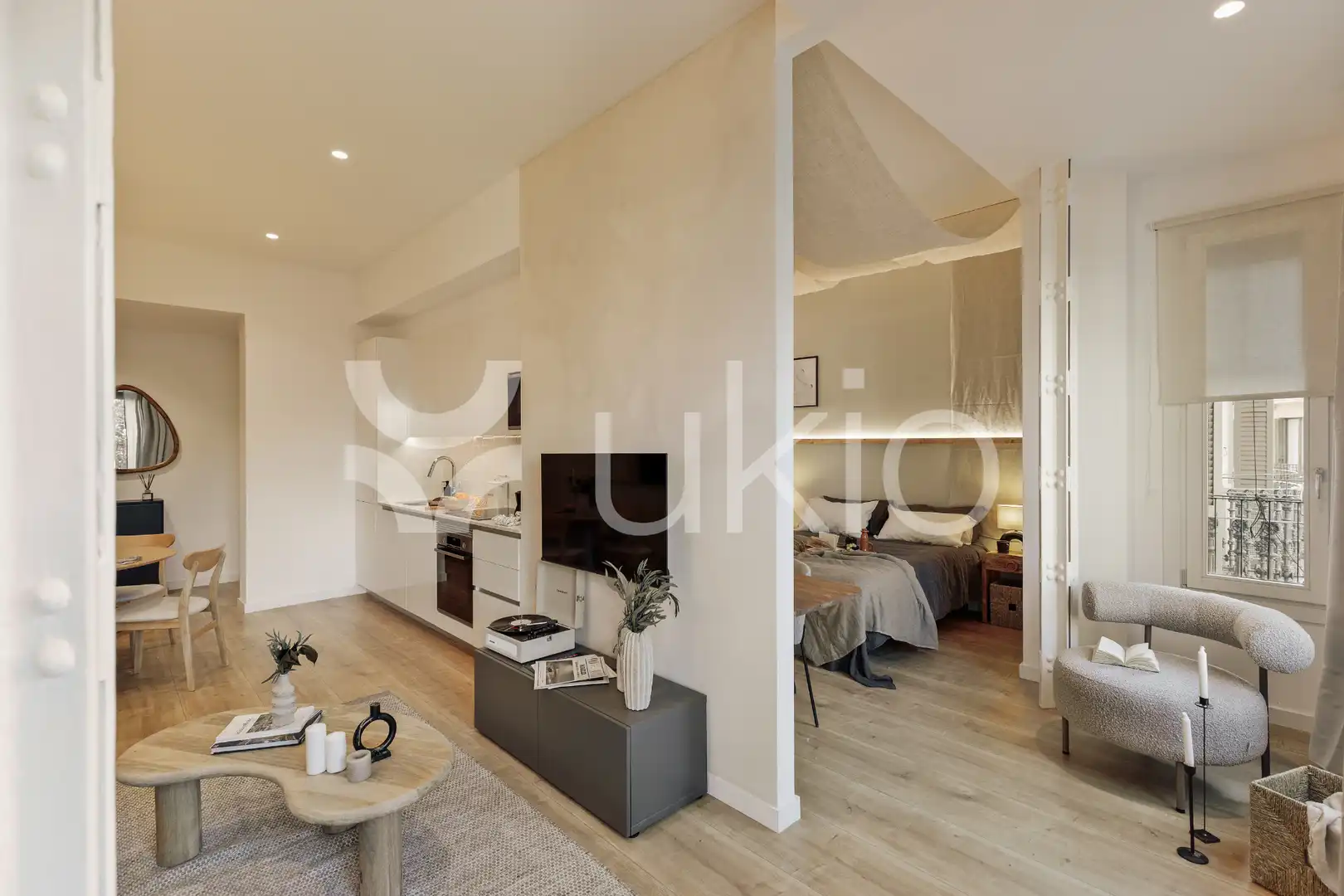 Apartamento con ascensor en alquiler en Gran Via de les Corts Catalanes, imagen 9