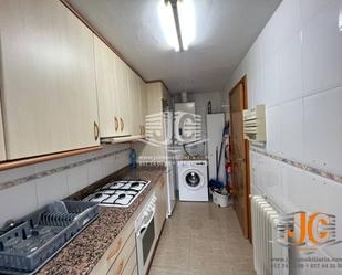 Cuina de Pis de lloguer en Tortosa amb Aire condicionat, Calefacció i Moblat