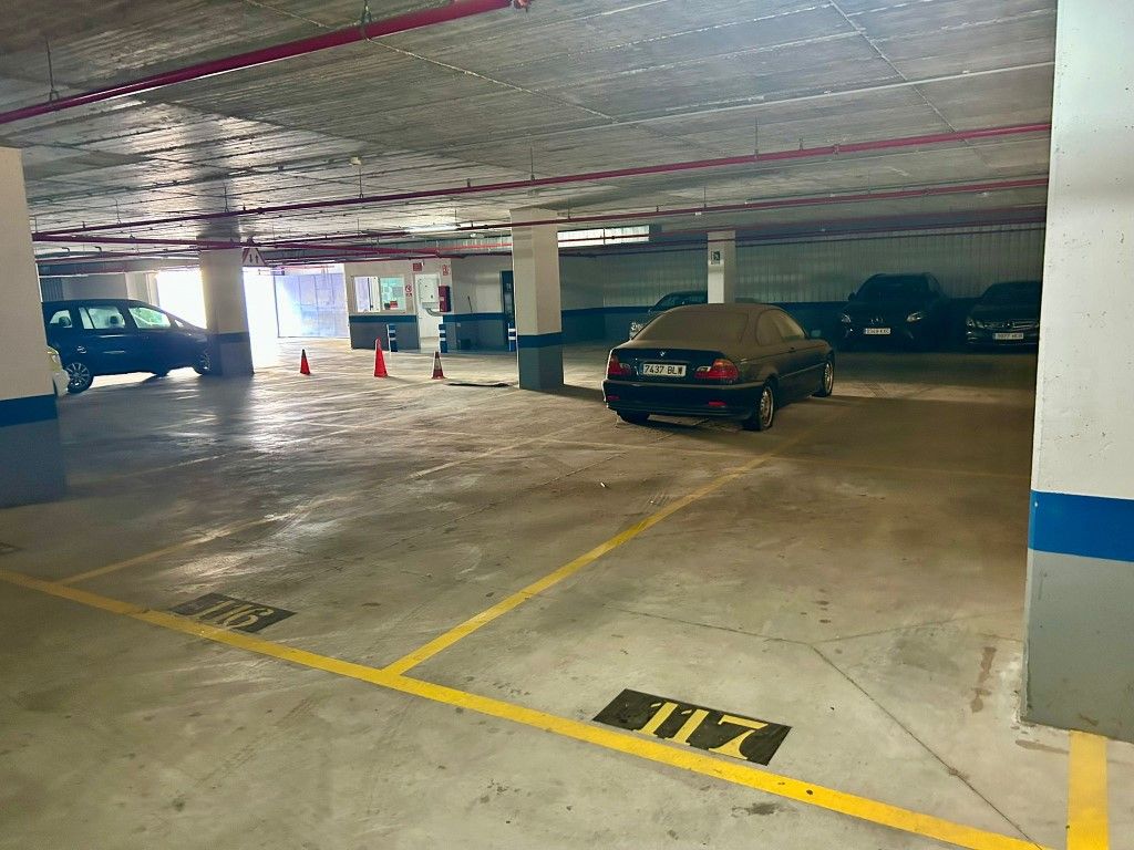 Aparcament de Garatge en venda en Málaga Capital
