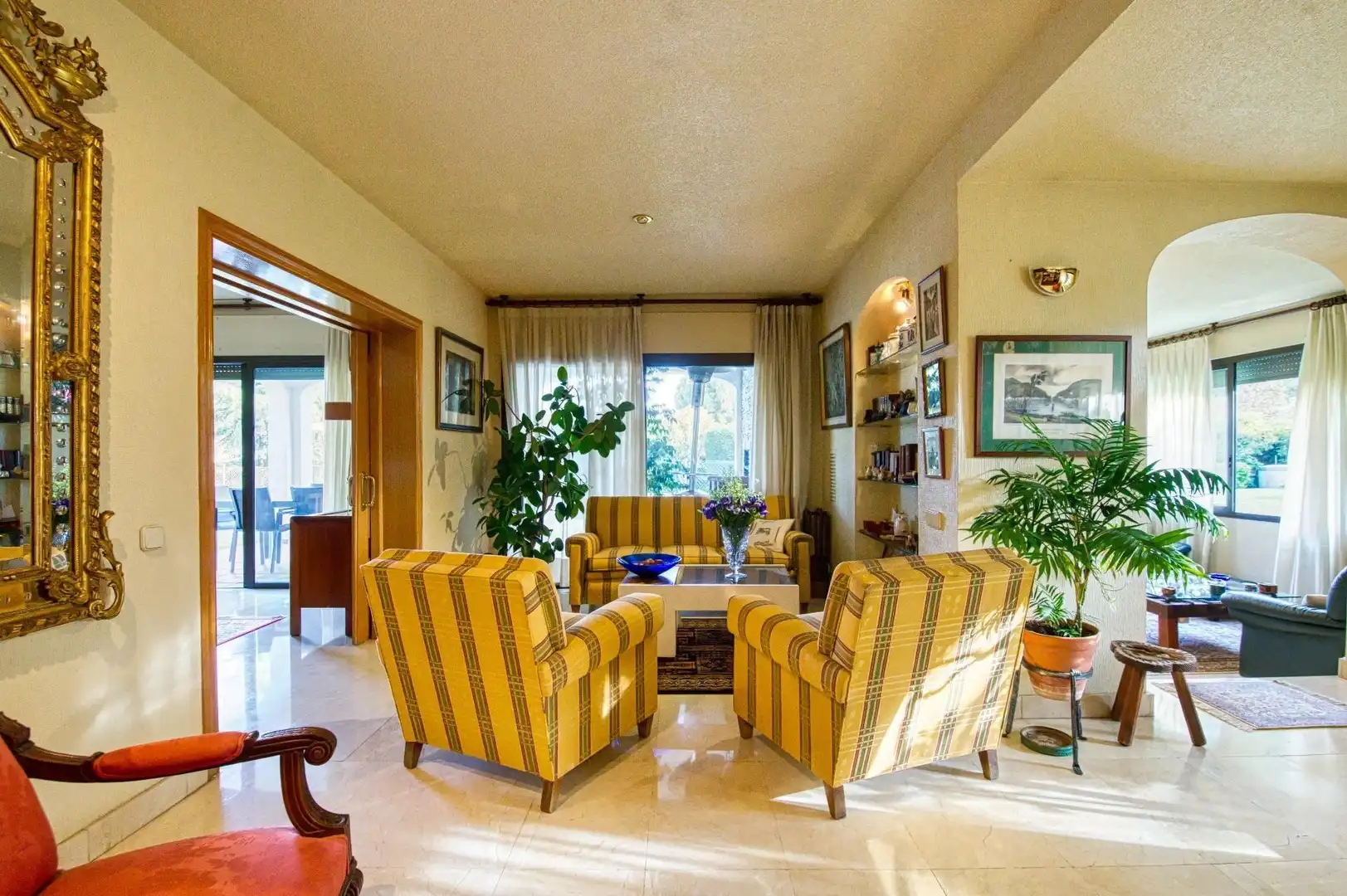 Detached house with terrace for sale in Calle del Valle de Tobalina, imagen 7