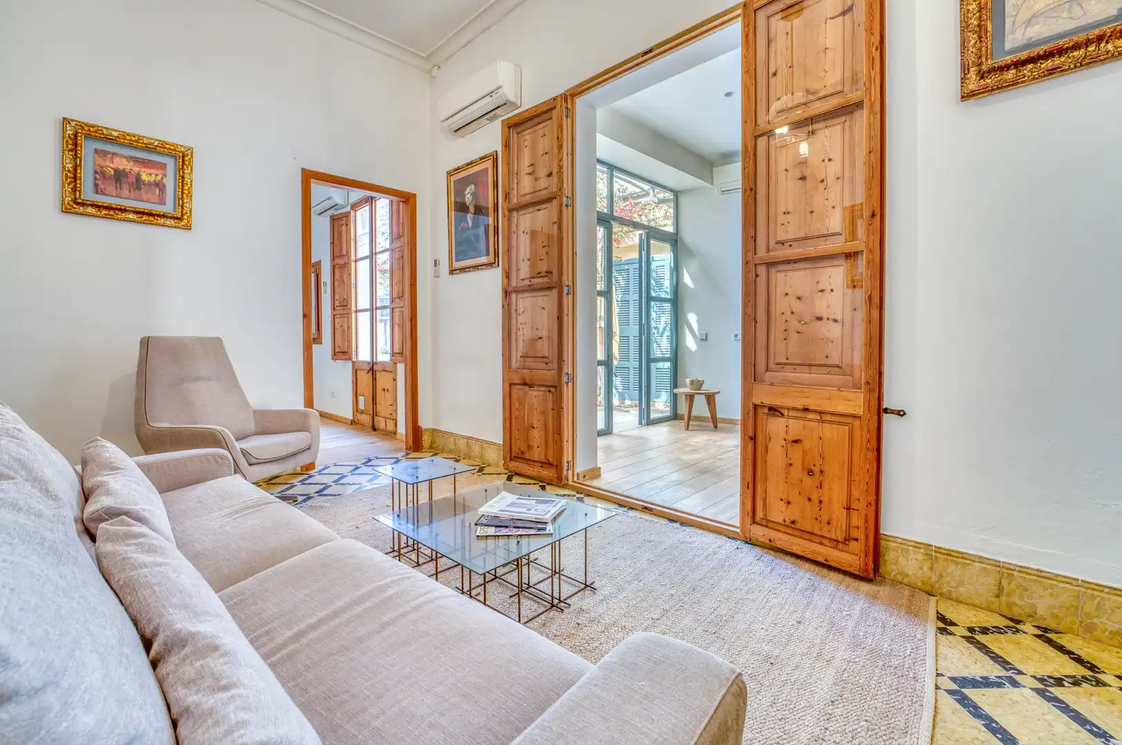 Sala d'estar de Casa o xalet en venda en Petra amb Aire condicionat, Terrassa i Traster