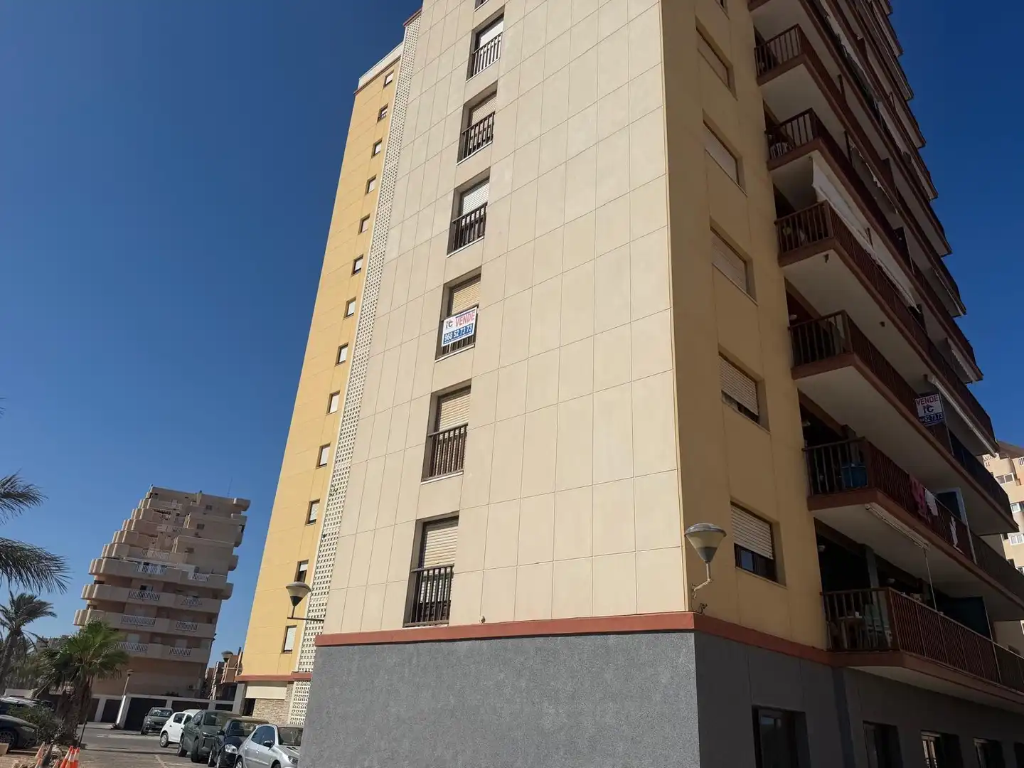 Vista exterior de Piso en venta en La Manga del Mar Menor con Terraza
