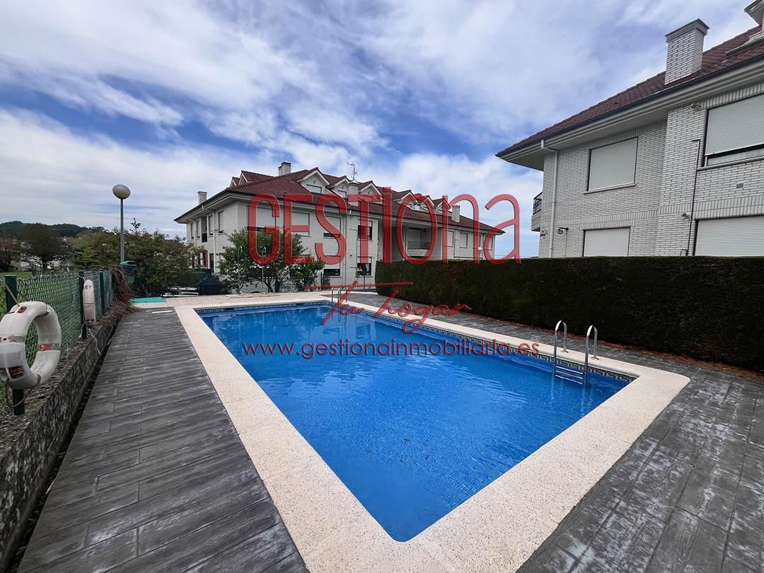 Piscina de Planta baixa en venda en Meruelo amb Calefacció, Terrassa i Piscina comunitària